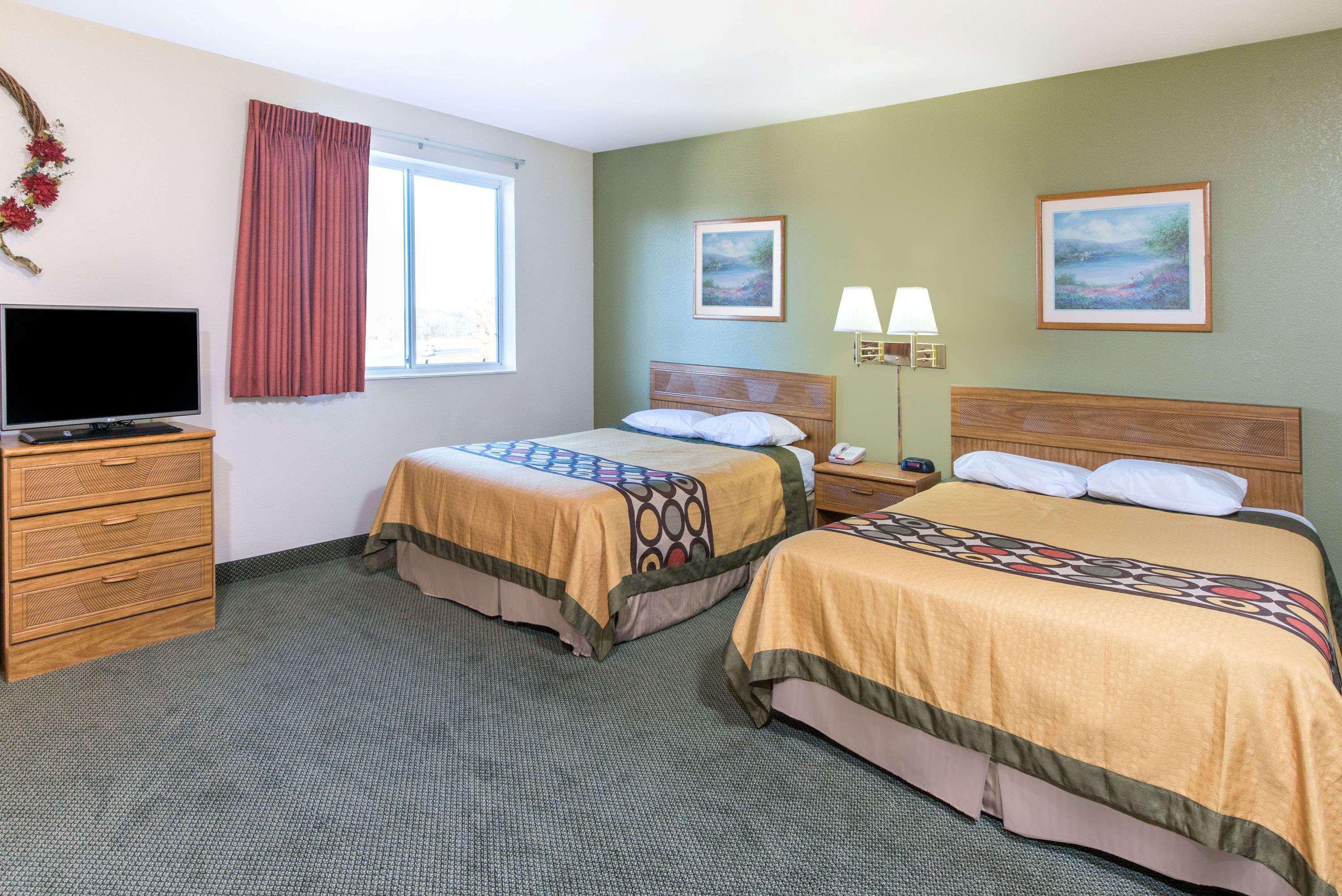 Hotel Super 8 By Wyndham West Middlesex/Sharon Area Exteriér fotografie